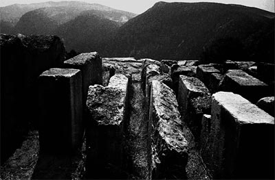 «Φθεγγόμενοι Λίθοι» - “Stones’ Voice”